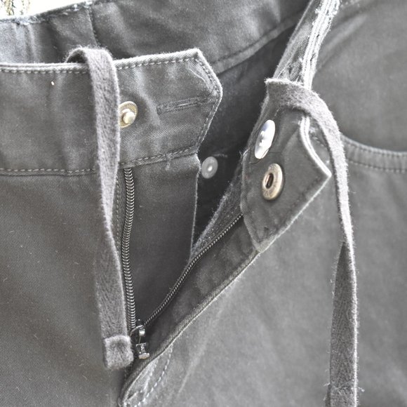 Athleta Hiking Shorts Black Silver - Picture 6 of 6